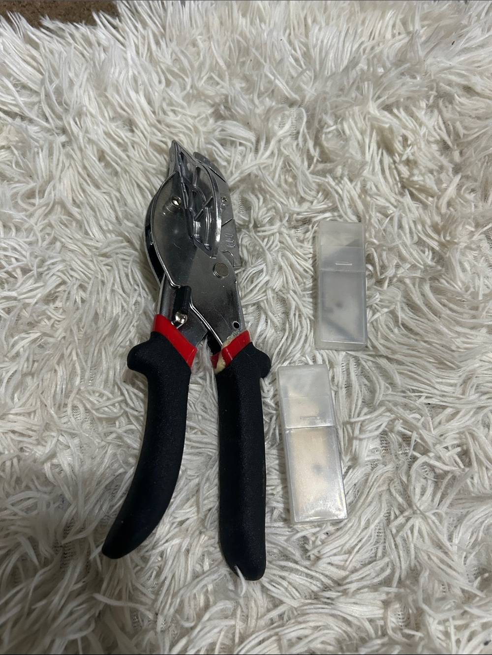 Black and Red Leather crafting scissors Heavy-Duty Accessory